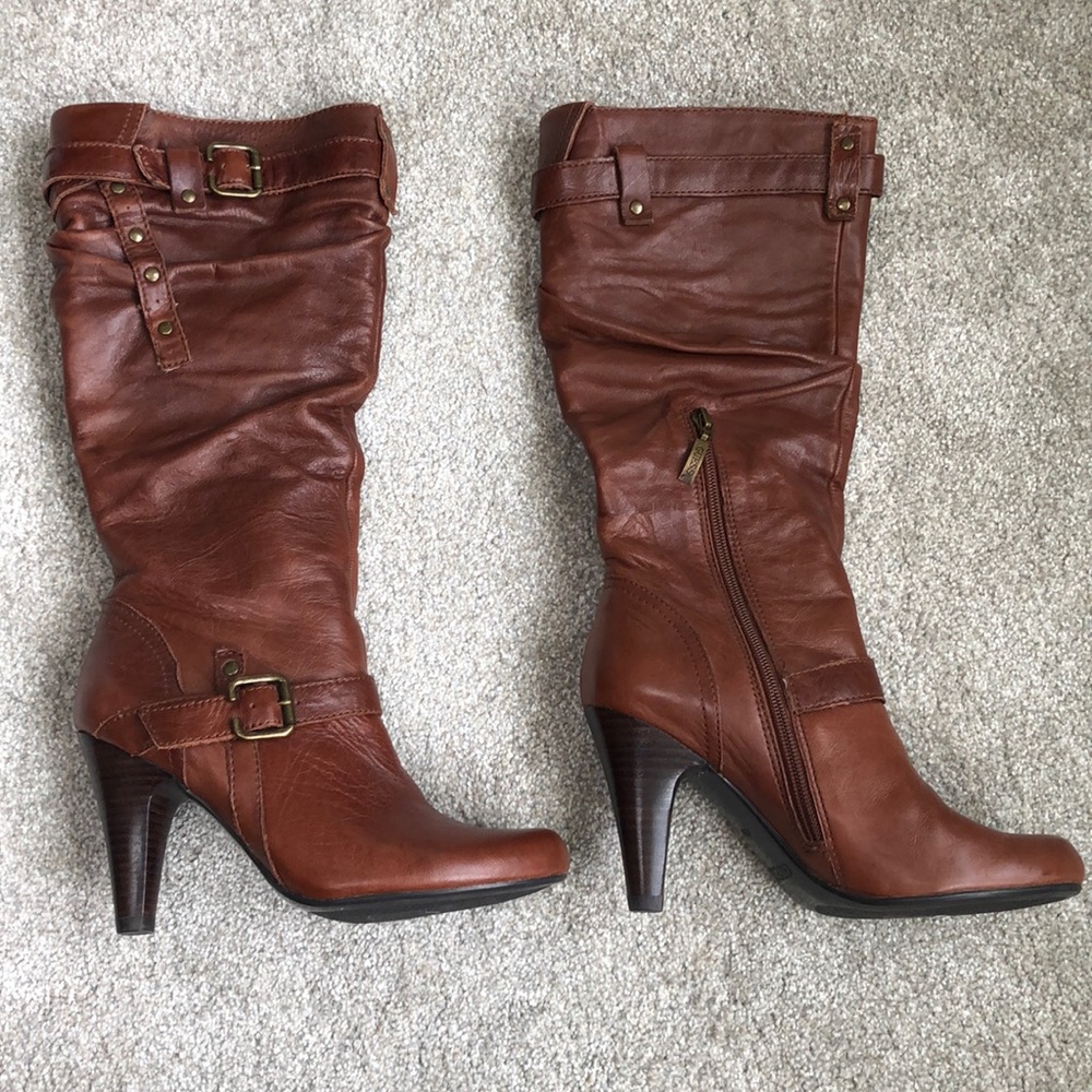 NEW Guess women’s boots - cognac - size 6.5 M